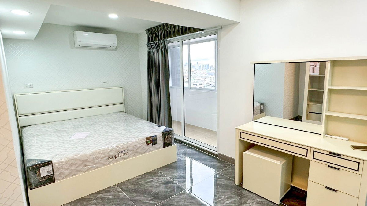 รูป ขายถูก!! คอนโด 2 ห้องนอน ศรีวราแมนชั่น 2-ขนาด 72 ตร.ม ชั้น 10 - รูปที่ 4/8