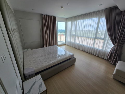  Condo for rent  at Supalai Riva Grande