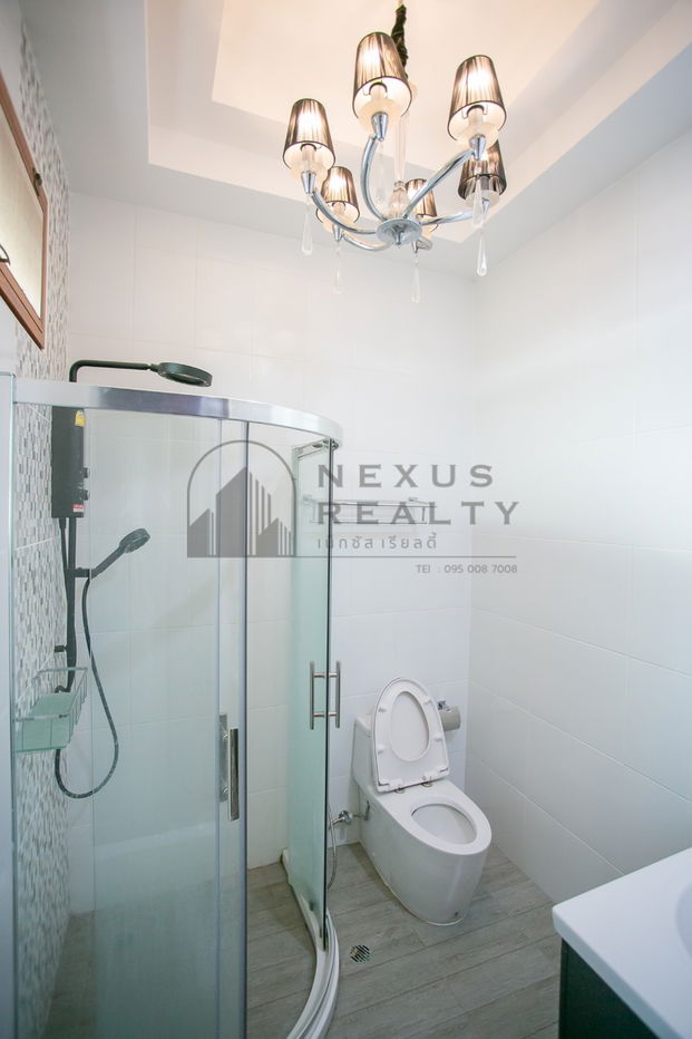 picture ✨Luxury Teakwood House for Rent near MRT Ratchadaphisek – Cozy Living, Prime Location✨ - 31/75