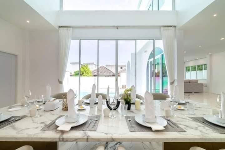 picture For rent pool villa style modern Pattaya Kaotalo - 7/25