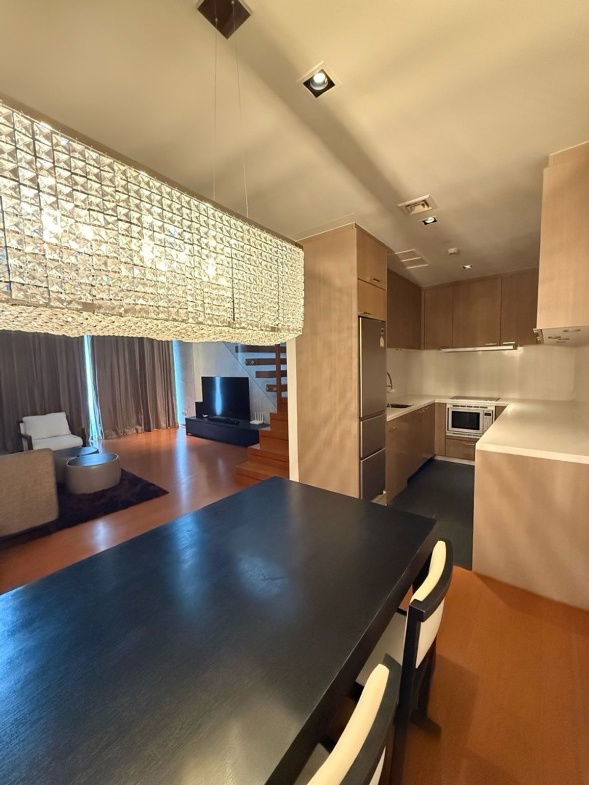 picture The Sukhothai Residences    Duplex Type Room  2 bedrooms, 2 bathrooms  1 parking space (private space)  Size: 156.83 sq m - 8/27