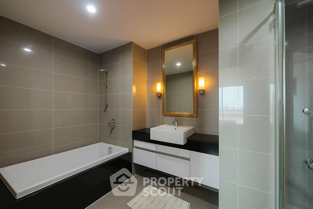 picture 3-BR Condo at Supalai Wellington near MRT Thailand Cultural Centre (ID 2308011) - 5/7