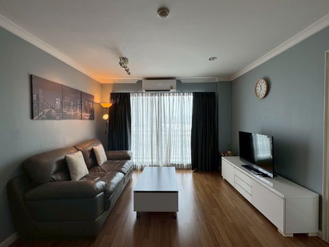 LPN Place Narathiwat - Chao Phraya, 2 bedrooms, 69 sq m., fully furnished, beautiful room, beautiful view, 23,000 baht.