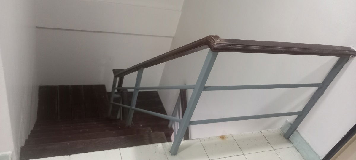 picture Two-storey townhouse for sale at 1.3 million baht (negotiable), offering complete living space and located next to Sinphaet Kanchanaburi Hospital. - 11/19
