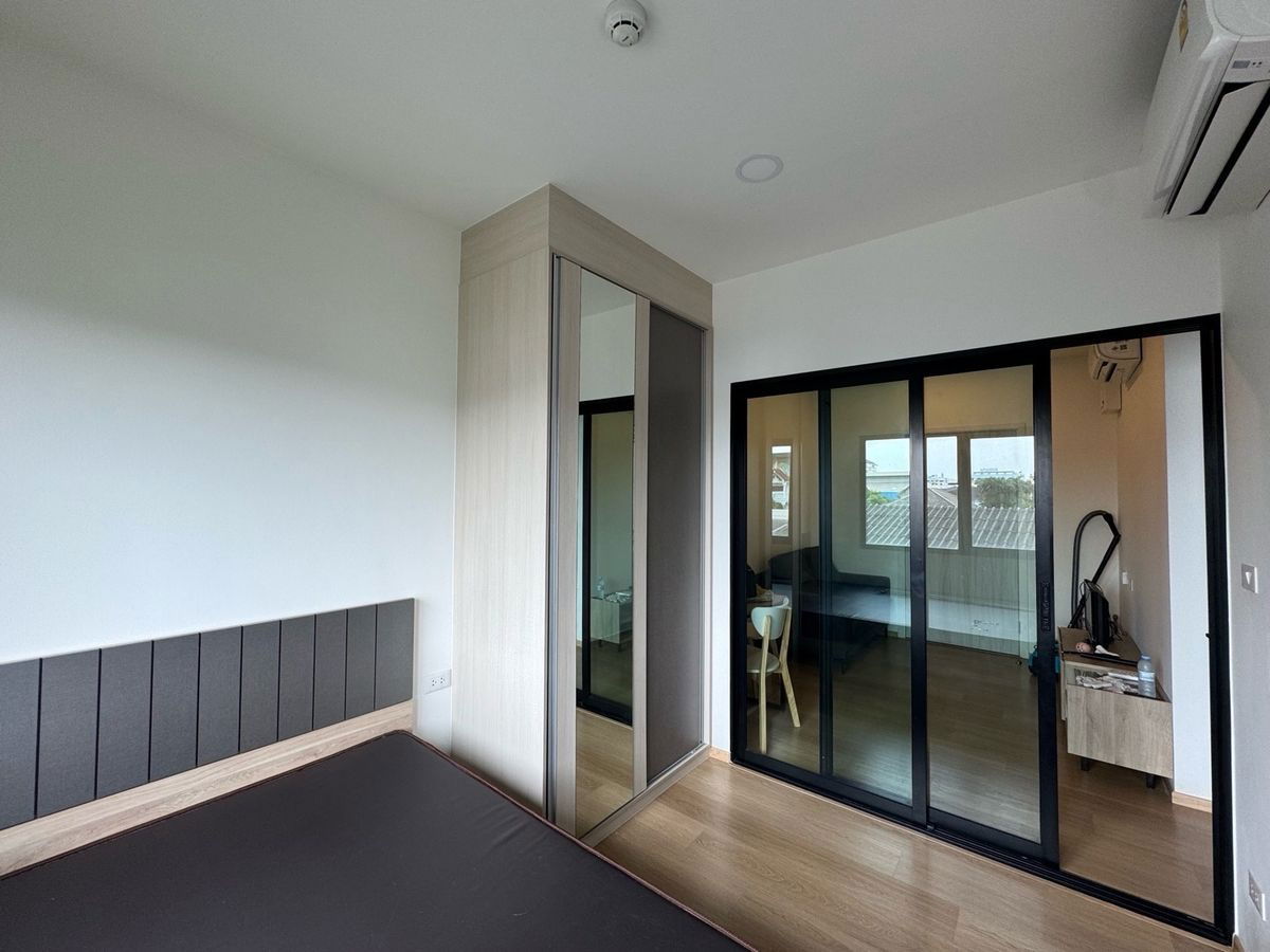 picture (Pet Friendly 🐶🐱)Code: KJ8750  for rent Chewathai Hallmark Ladprao - Chokchai 4 // Line ID: @kjcondo (with @) // - 3/16