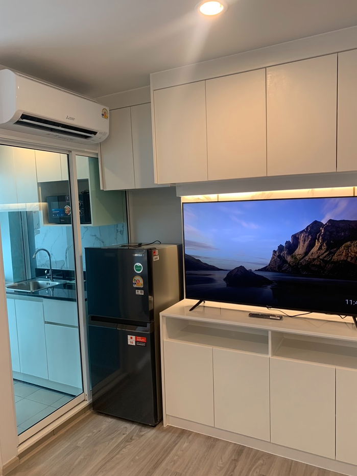 picture Rent  Regent Home Bangna, Build B, 12-14th floor, built-in, luxurious throughout the room, open view, very beautiful, rental price 11,000 baht - 39/45