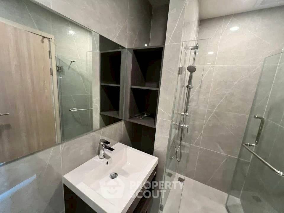 picture 2-BR Condo at Nue District R9 near MRT Phra Ram 9 (ID 2308554) - 6/6