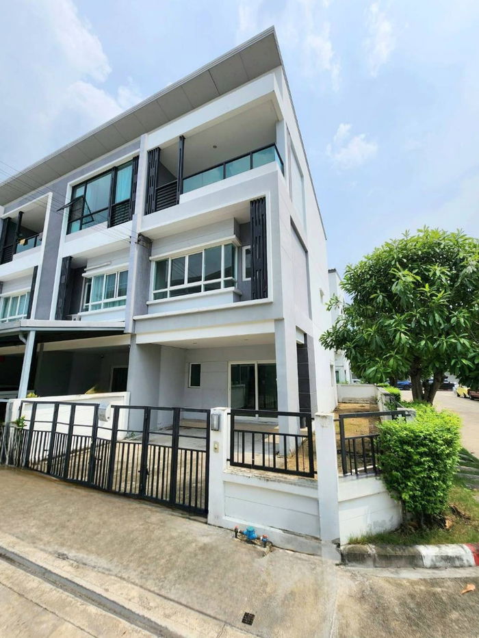 picture Townhome for sale, 3 floors, corner unit: The Ricco Town Watcharapol, Soi Rommit Phatthana, Tha Raeng Subdistrict, Bangkhen District, Bangkok - 3/21