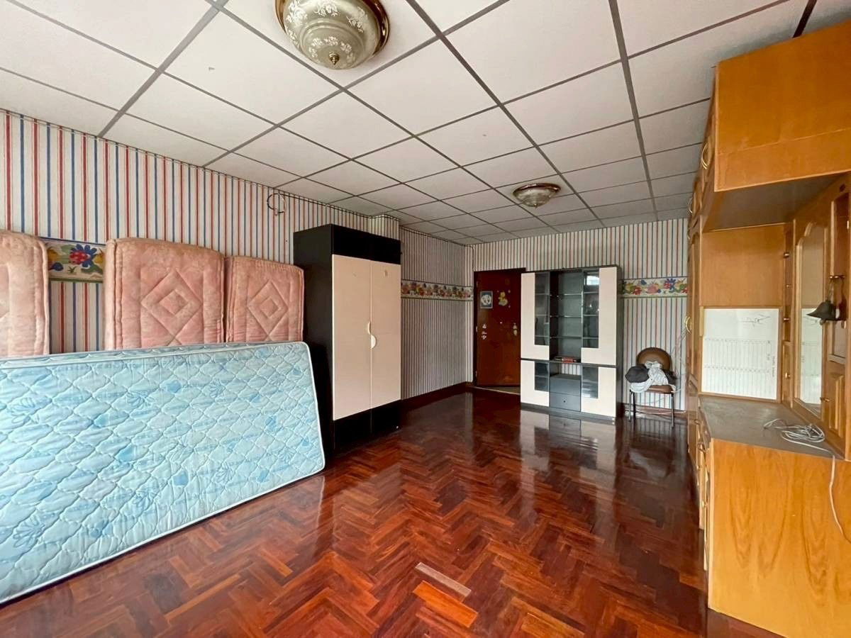 picture For Sale: 2 Adjacent Commercial Buildings, 5 Storeys + Mezzanine Floor Prime on Rama VI Soi 19, Ratchathewi , Phaya Thai, Bangkok. - 6/14