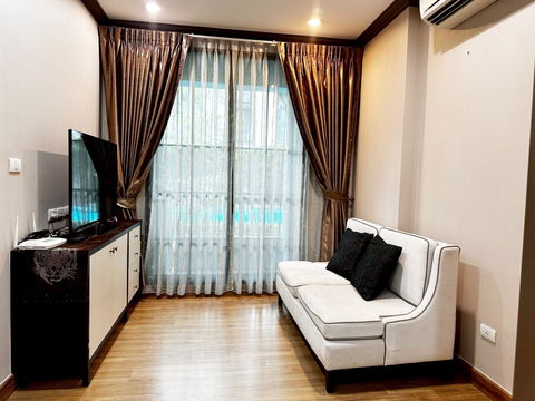 For Rent Condo THE RESERVE KASEMSAN 3 Building 1, Floor 1,1 bed room, Room size 44 sqm