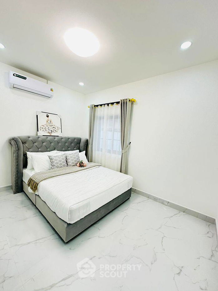 รูป บ้าน 4-ห้องนอน ที่ รัตนากร วิลเลจ 18 ใกล้ เมืองพัทยา (ID 2060417) - รูปที่ 8/19