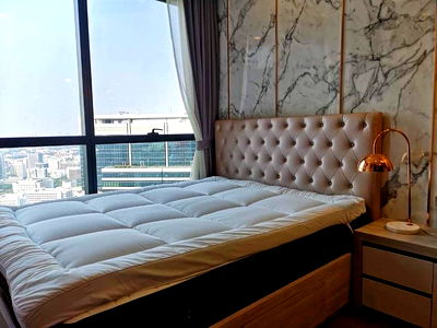 Condos for sale : Ashton Chula Silom【𝐒𝐄𝐋𝐋 & 𝐑𝐄𝐍𝐓】🔥Modern luxury room, fully detailed with furniture and atmosphere🔥  Contact Line ID: @hacondo