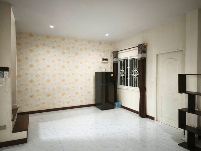 picture  2-storey townhouse for rent, The Town Phahon Yothin-Phetkasem - 9/11