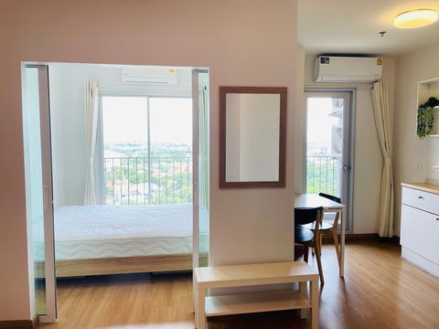 -🏡 For Rent: Chapter One Modern Dutch Condominium Modern Amsterdam style, located right by the Chao Phraya River 🌊 Relaxing atmosphere,