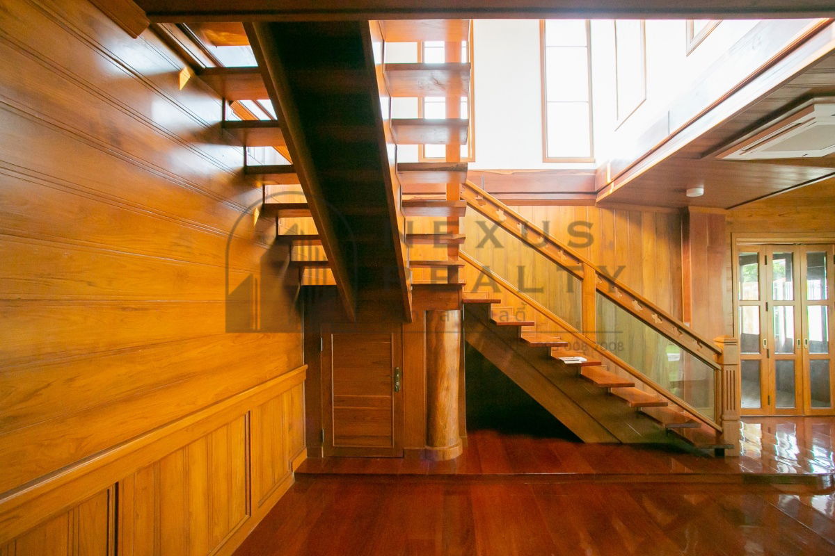 picture ✨Luxury Teakwood House for Rent near MRT Ratchadaphisek – Cozy Living, Prime Location✨ - 43/75