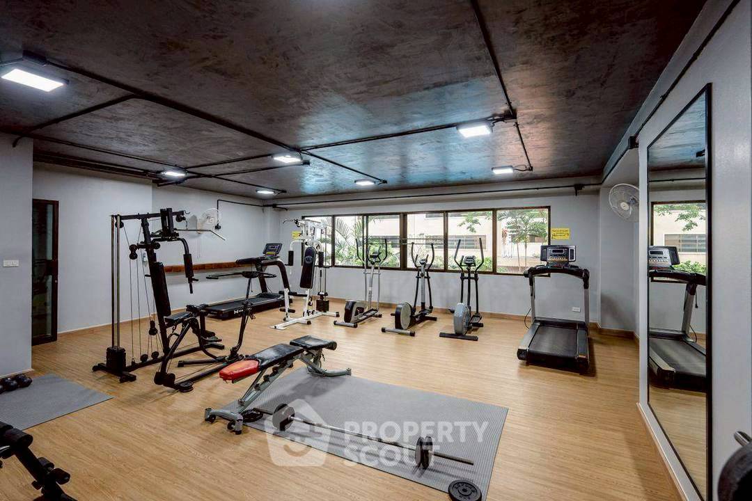 picture 2-BR Condo at Saranjai Mansion Condominium near BTS Nana (ID 2308392) - 11/11