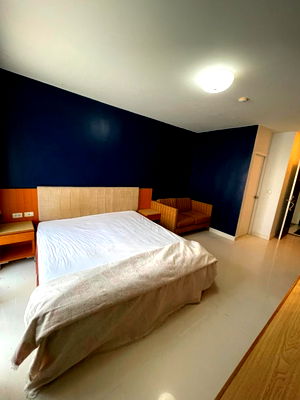 Condos for rent Esplanade Ratchadapisek  : For rent: I House Laguna RCA, 7th floor, Building D, corner room (with washing machine)