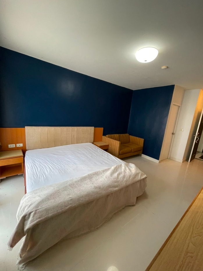 picture For rent: I House Laguna RCA, 7th floor, Building D, corner room (with washing machine) - 1/7