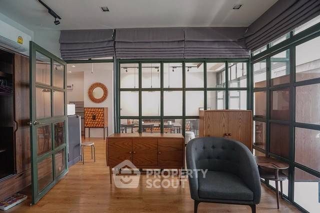 picture 1-BR Condo at Baan Sathorn Chaopraya near BTS Krung Thon Buri (ID 392518) - 9/10