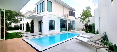 Houses for sale Ladkrabang Road Road : 📌 For Sell House PERFECT MASTERPIECE SUKHUMVIT 77 2-story 6 bedroom 7 bathroom