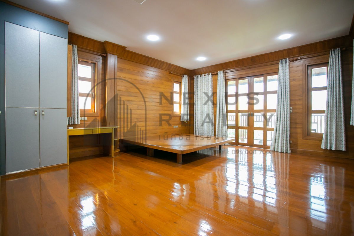 picture ✨Luxury Teakwood House for Rent near MRT Ratchadaphisek – Cozy Living, Prime Location✨ - 19/75