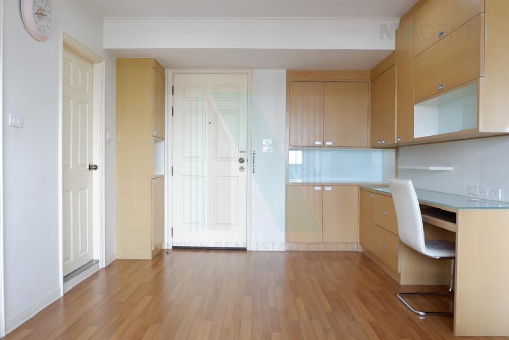 picture For Rent Condo LUMPINI PLACE PHAHOL - SAPHANKHWAI Building A, Floor 18,2 bed room, Room size 65.00 sqm - 4/8