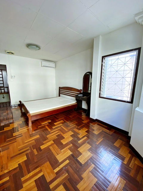 picture LatPhrao WangHin 79-85 BTS Senanikom 2.1 km. 2-story townhouse for rent 2 bed 2 bath near Oakbury I - 4/8