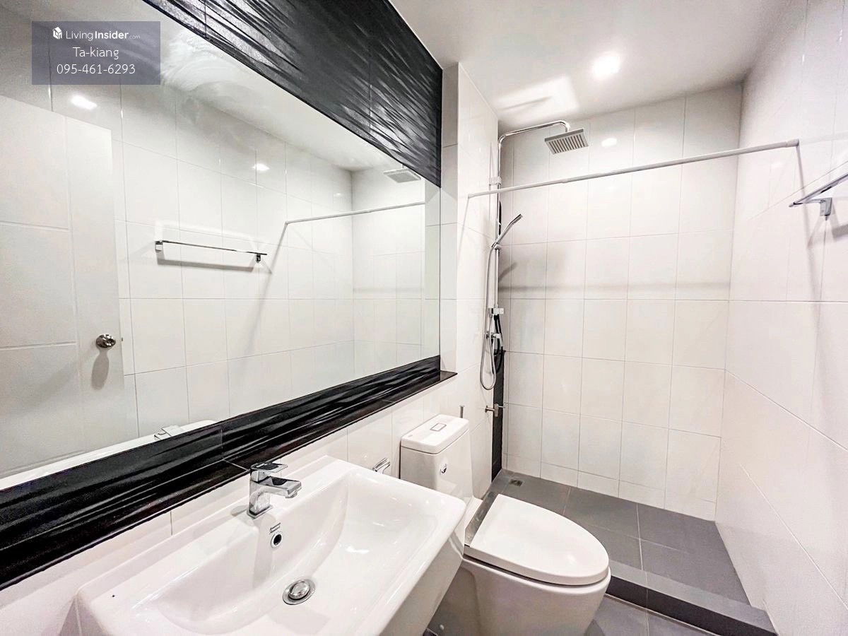 picture 🏠✨ Townhome for Rent – Eigen Premium (3-Storey)  📍 Soi Pattanakarn 99 (New Pattanakarn Road) – Prime location, easy access 🚗 - 4/10