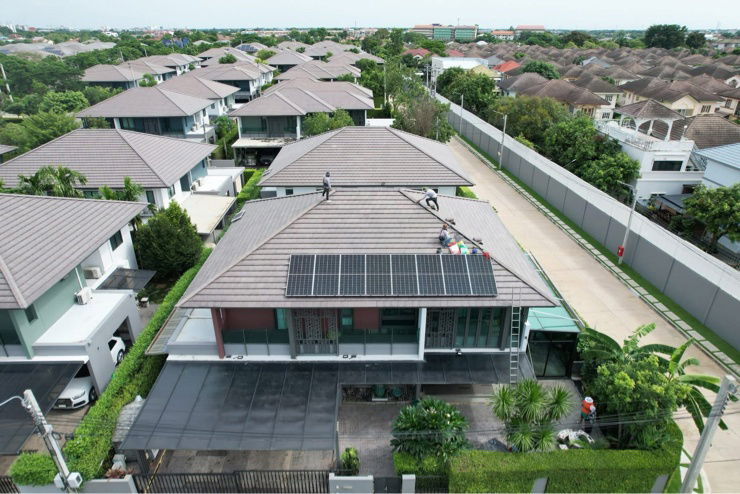 รูป 2ชั้น หลังมุม หลังคาติดsolar cell พร้อมใช้งาน หันหน้าทิศใต้ หมู่บ้านเศรษฐสิริ ทวีวัฒนา  - รูปที่ 3/10