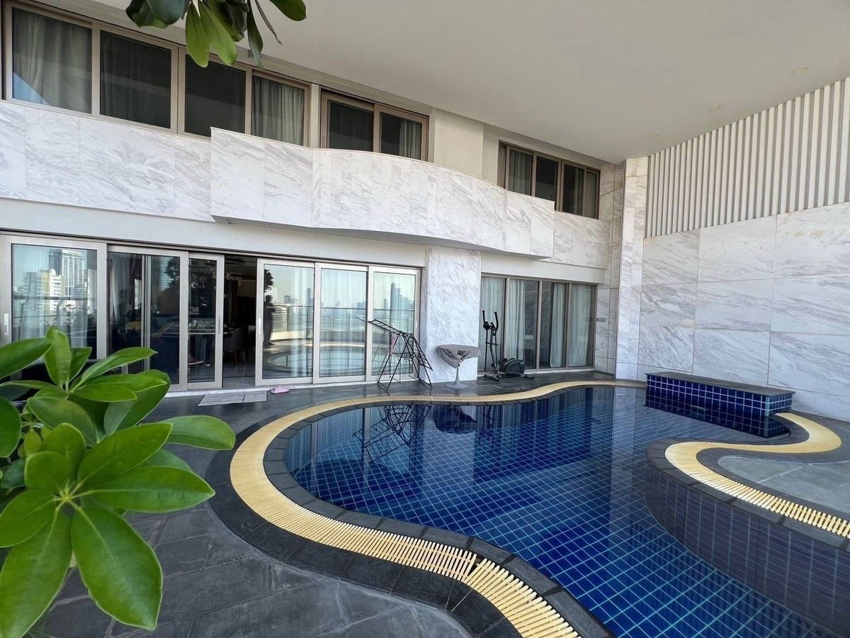 รูป  Le Raffine Sukhumvit 24 (เลอ รัฟฟิเน่ สุขุมวิท 24)  3ห้องนอน 3ห้องน้ำ  1ห้องแม่บ้าน  ขนาด 371 ตรม - รูปที่ 18/18
