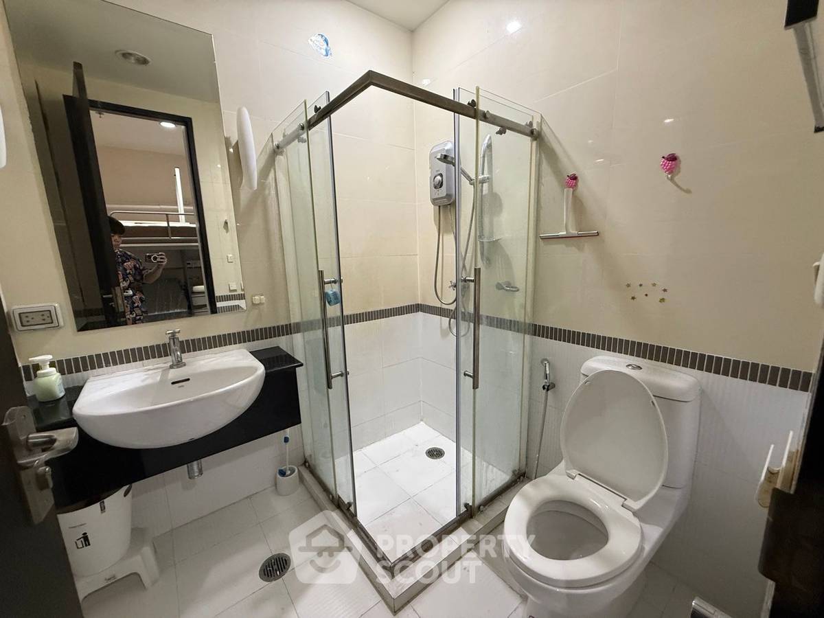picture 2-BR Condo at Baan Klang Krung Siam-Pathumwan Condominium near BTS Ratchathewi (ID 2308193) - 4/9