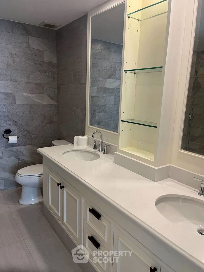 picture 2-BR Condo at Somkid Gardens Condominium near BTS Chit Lom (ID 2308395) - 9/17