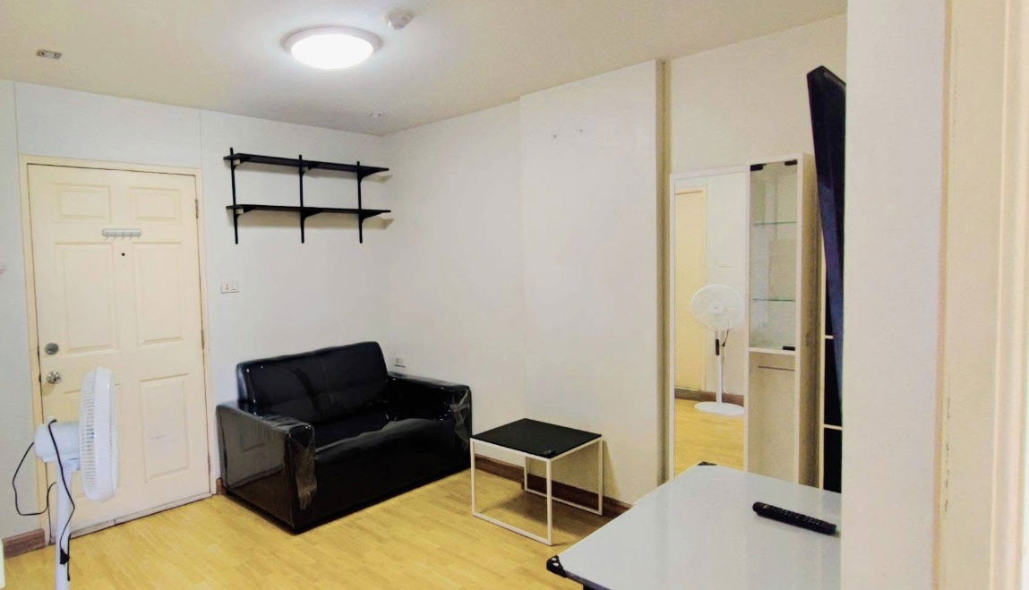 picture Y043📌Urgent for rent: Lumpini Condo, Bodindecha, fully furnished, washing machine included, football field view📌 - 2/7