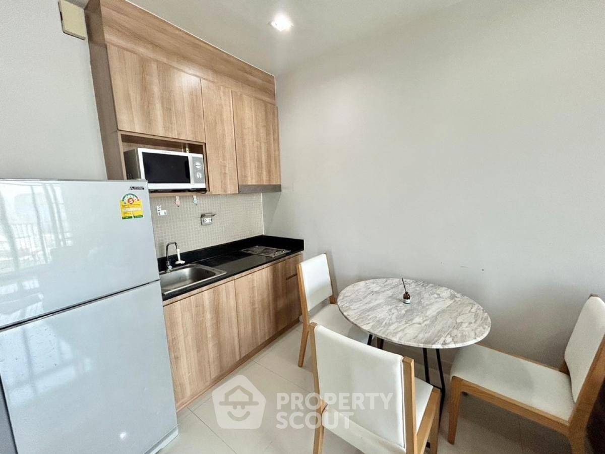 picture 2-BR Condo at Ideo Verve Ratchaprarop near ARL Ratchaprarop (ID 1540269) - 3/7