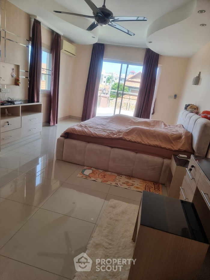 picture 5-BR Villa at Pattaya Lagoon Resort close to Pattaya South (ID 2297143) - 11/16