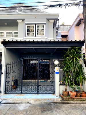 Townhouses for rent Bangkok : Rent Chaiyapat Village Ladprao-Wang Hin 83