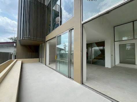รูป 🔥 โฮมออฟฟิศสุดหรู พร้อมลิฟต์โดยสาร 📍ใจกลางกรุงเทพฯ!   🏡 Residential Home Office รัชดา 32 - รูปที่ 6/20