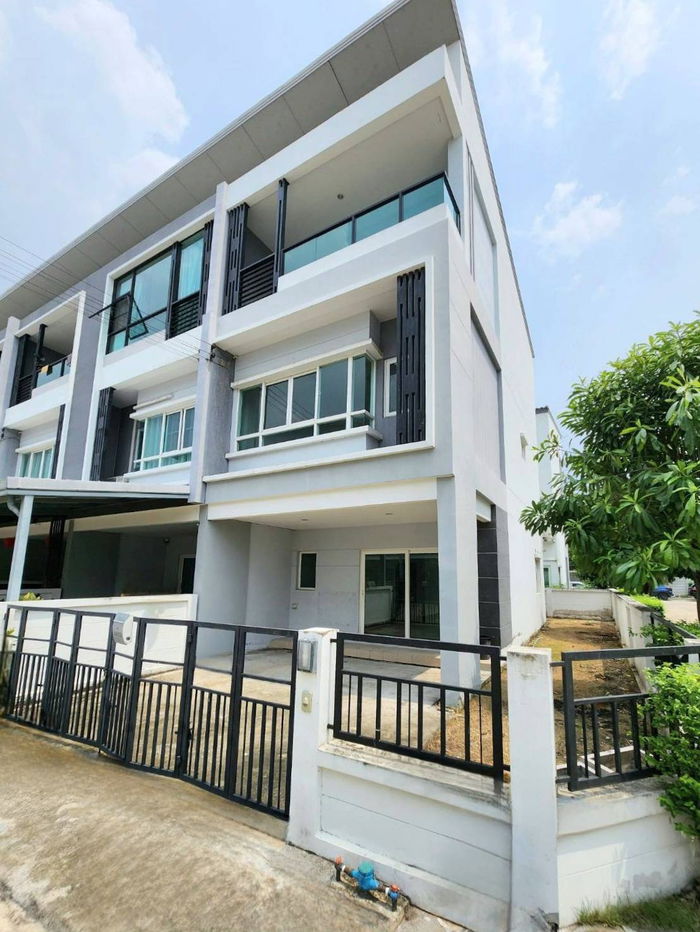 picture Townhome for sale, 3 floors, corner unit: The Ricco Town Watcharapol, Soi Rommit Phatthana, Tha Raeng Subdistrict, Bangkhen District, Bangkok - 3/27