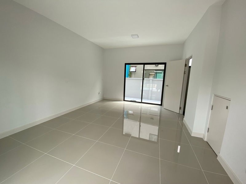 ทาวน์โฮมให้เช่า : 🏡 For Rent: ทาวน์โฮม Pleno Town ลำลูกกา คลอง 5