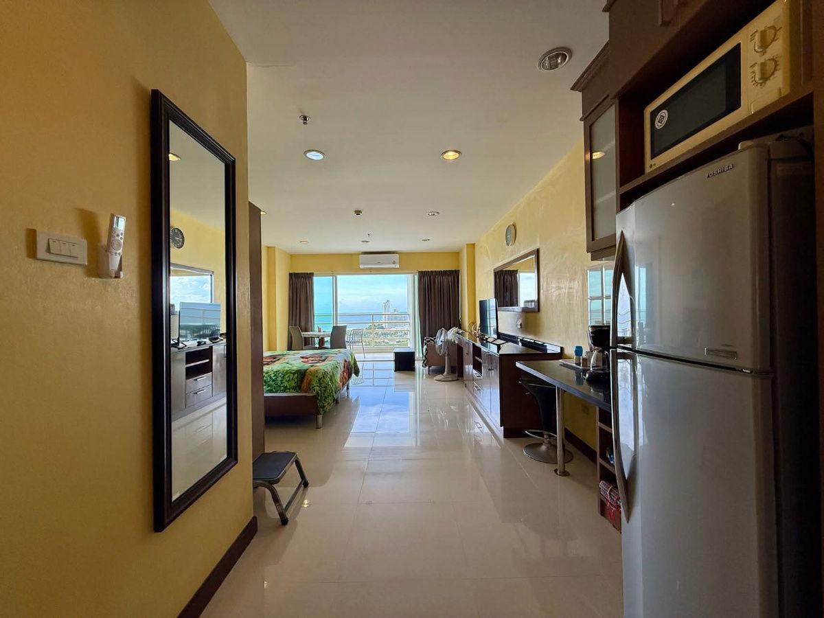 picture View  Talay   7  - Studio   FQ  - 4/18