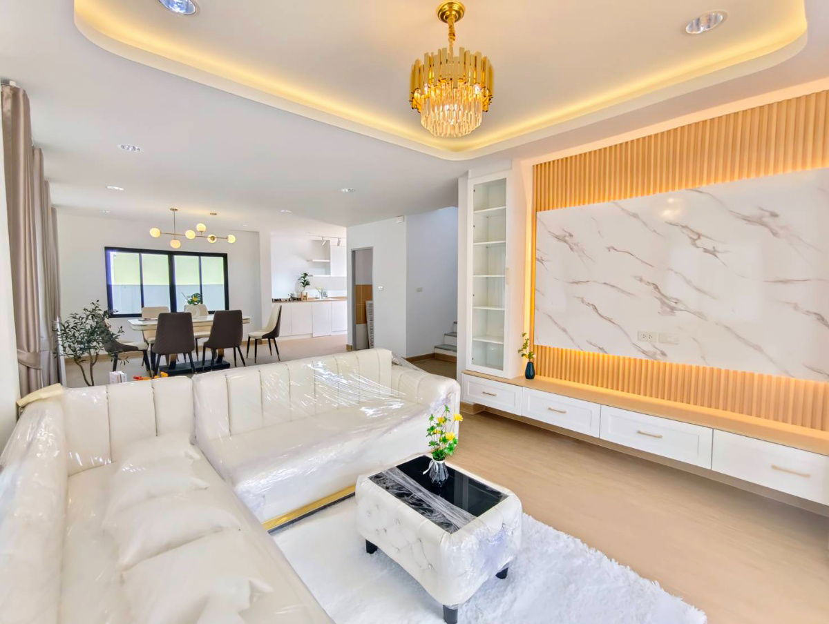 picture 💖 Beautiful, Spacious & Fully Furnished Home Only 3.xx MB — Banglamung, Chonburi 📍 Close to Pattaya & Laem Chabang - 4/28