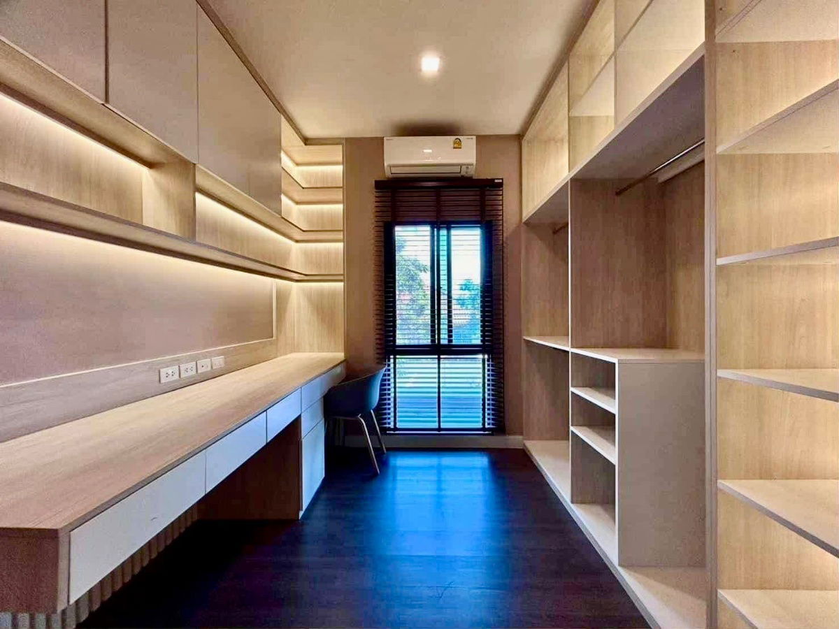 picture  For Rent: Luxury Detached House – Bangkok Boulevard Srinakarin-Bangna Prime Location | Fully Furnished | Near Mega Bangna, BTS, Suvarnabhumi Airport - 8/19