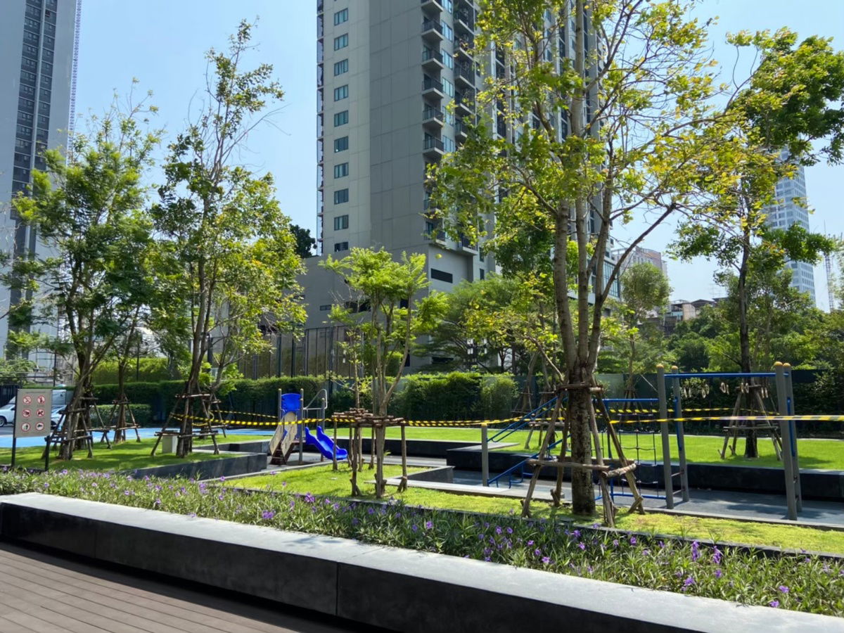 picture For Rent: The Base sukhumvit77   13500thb/month  Line ID : 2424yusuke - 12/19