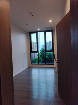 Whizdom Essence Sukhumvit for Sell near BTS Punnawithi 200 m. and True digital park