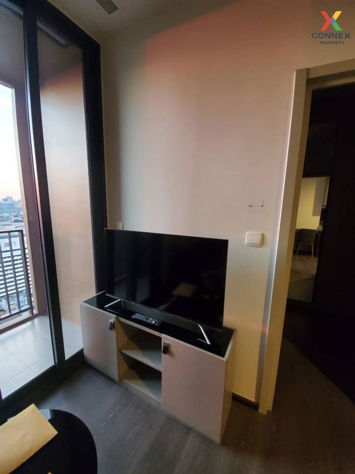 picture For Rent Condo , Oka Haus Sukhumvit 36 , BTS-Thong Lo , Khlong Tan , Khlong Toei , Bangkok , CX-130857 ✅ Live chat with us ADD LINE @connexproperty ✅  - 2/6