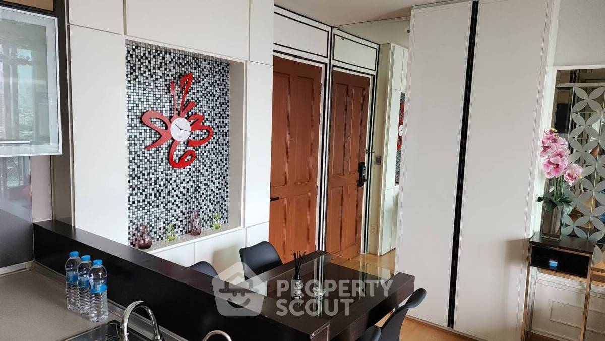 picture 2-BR Condo at The Complete Narathiwat close to Naradhiwas Rajanagarindra (ID 2309138) - 6/16