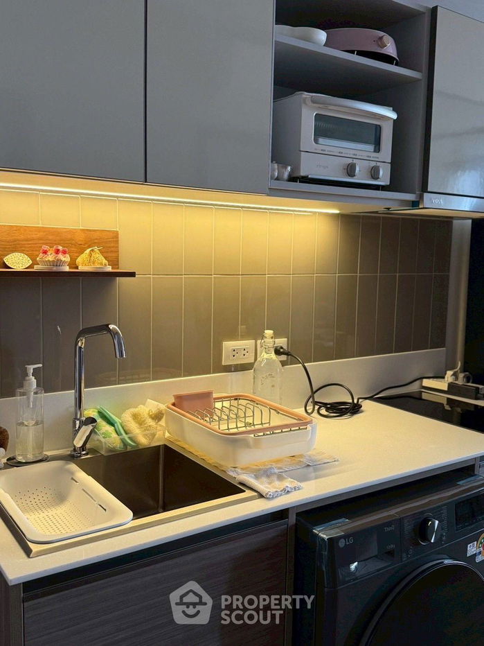 picture 1-BR Condo at The Issara Sathorn in Thung Maha Mek (ID 1952016) - 12/25