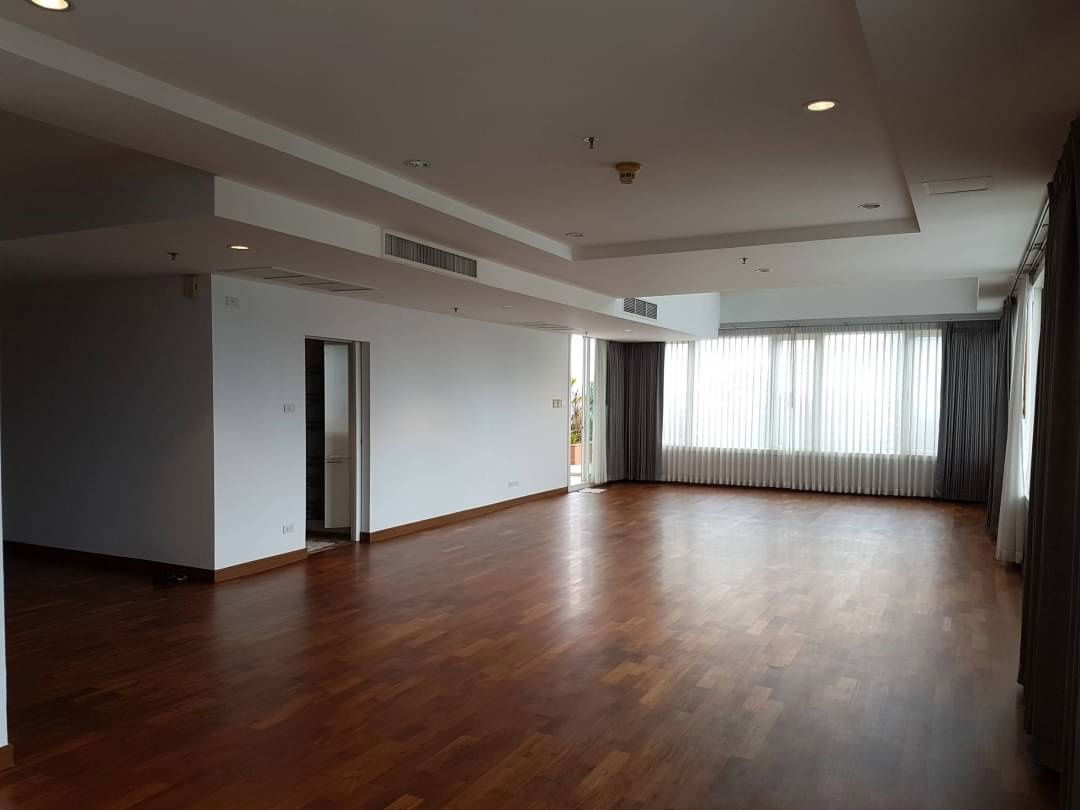 รูป Baan Siri 24   4 ห้องนอน 5 ห้องน้ำ ขนาด 306 ตร.ม. - รูปที่ 5/8