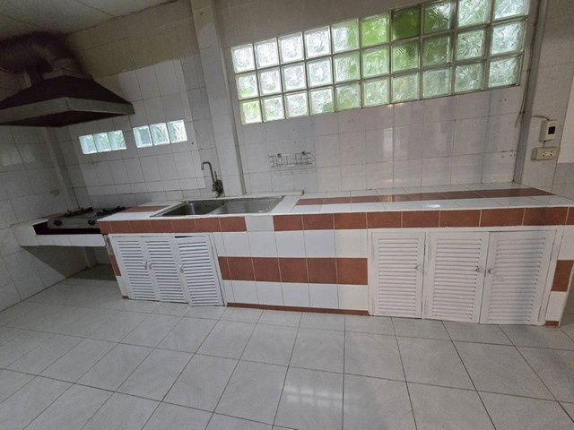 picture FOR RENT  HOUSE PROPERTY  20000 BAHT per MONTH - 5/8