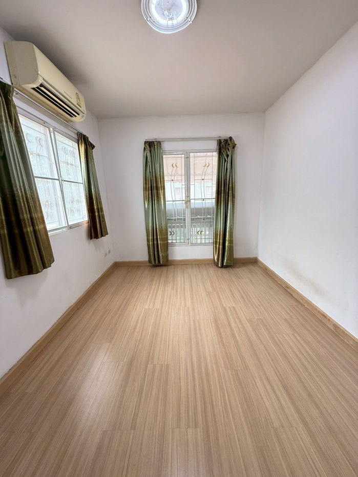 รูป 🏡 ให้เช่าทาวน์เฮ้าส์ พฤกษา วิลล์ 46/1 รังสิต–คลองสาม บ้าน 2 ชั้น หลังมุม มี 3ห้องนอน | 2 ห้องน้ำ | 1 ห้องครัว มีแอร์ 2 เครื่อง, ปั๊มน้ำ, แท็งก์น้ำ - รูปที่ 5/13